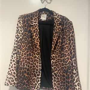 Chic Leopard Print Blazer